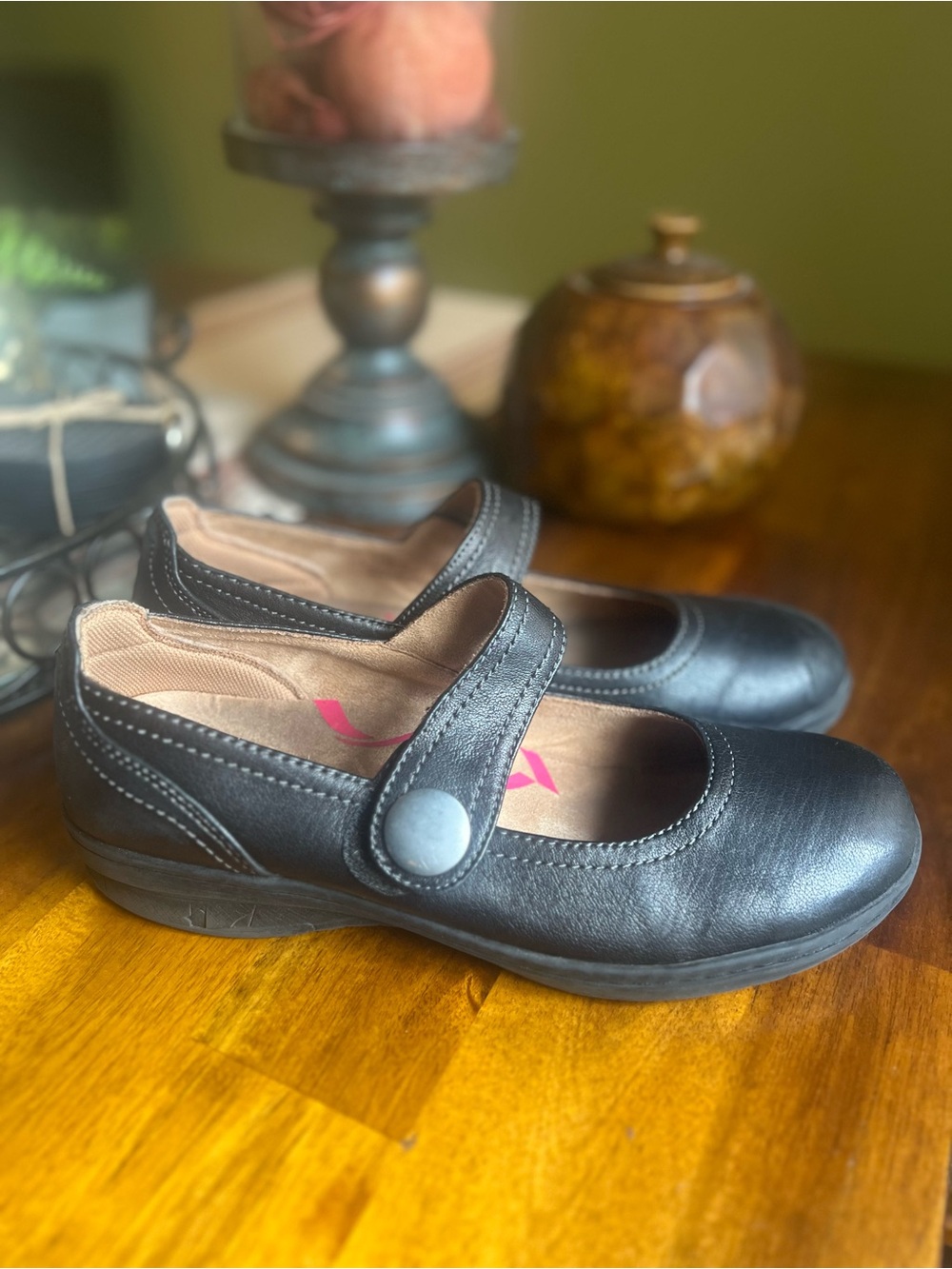 Comfortiva Align Leather Mary Jane Shoes - Black